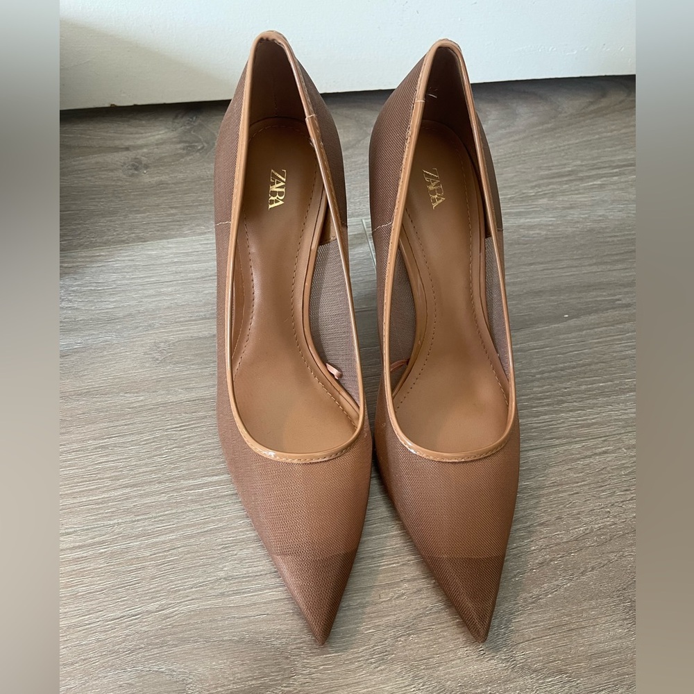 Zara mesh heels, NWOT, in beige